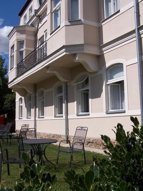 Penzion Jelen Vranov nad Dyjí Εξωτερικό φωτογραφία